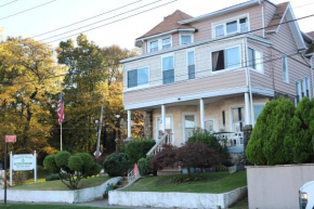 Отель Harbor House Bed and Breakfast  Стейт Айслэнд